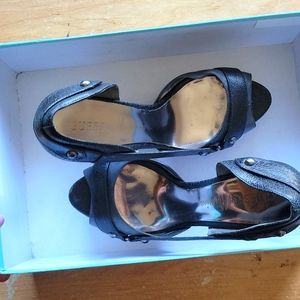 Black open the heels